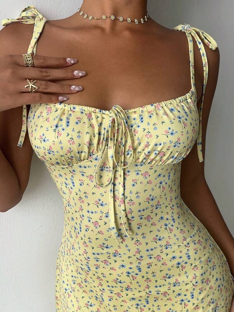 Women's Ditsy Floral Bodycon Mermaid Dress Butter Yellow Elegant Vacation Outfit Teacher Graduation Spring Summer Casual Fashion Wear