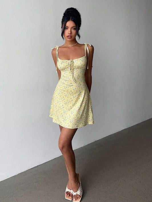 Women's Ditsy Floral Bodycon Mermaid Dress Butter Yellow Elegant Vacation Outfit Teacher Graduation Spring Summer Casual Fashion Wear