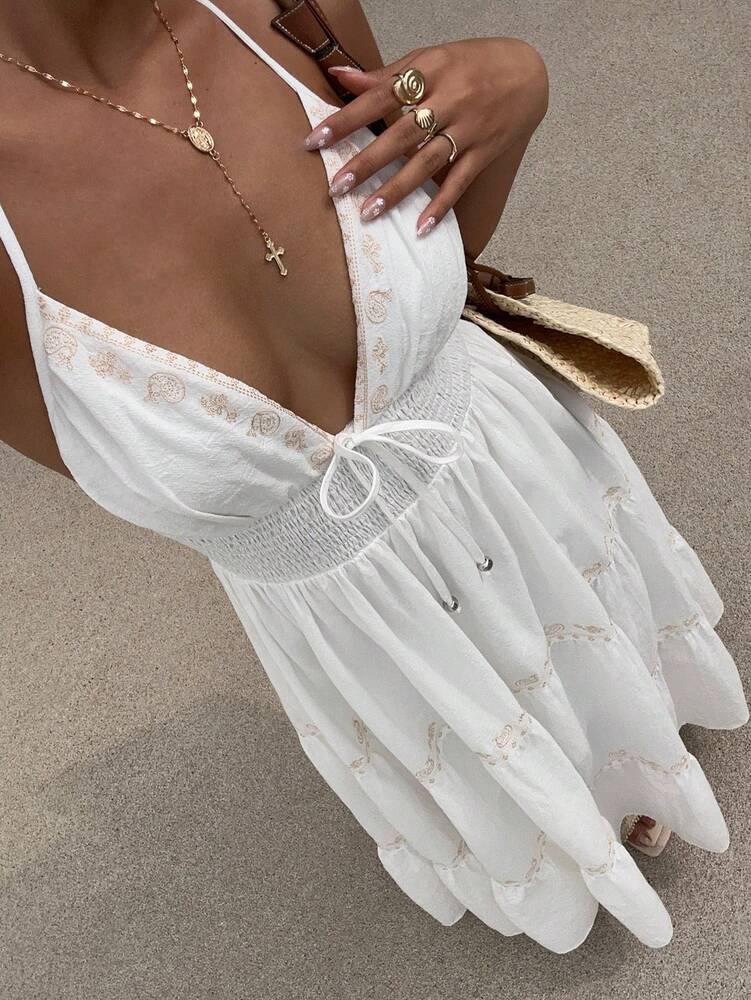 Women's White Woven Halter Neck Dress Casual Country Concert Outfit Elegant Summer Vacation Sundress Romantic Chic Fashion Clothing