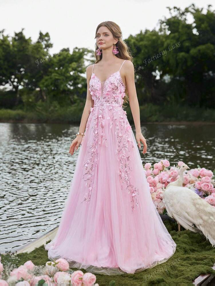 Women's Floor Length Tulle Evening Gown With Spaghetti Straps Back Tie 3D Floral Appliques Elegant Summer Garden Wedding Guest Dress